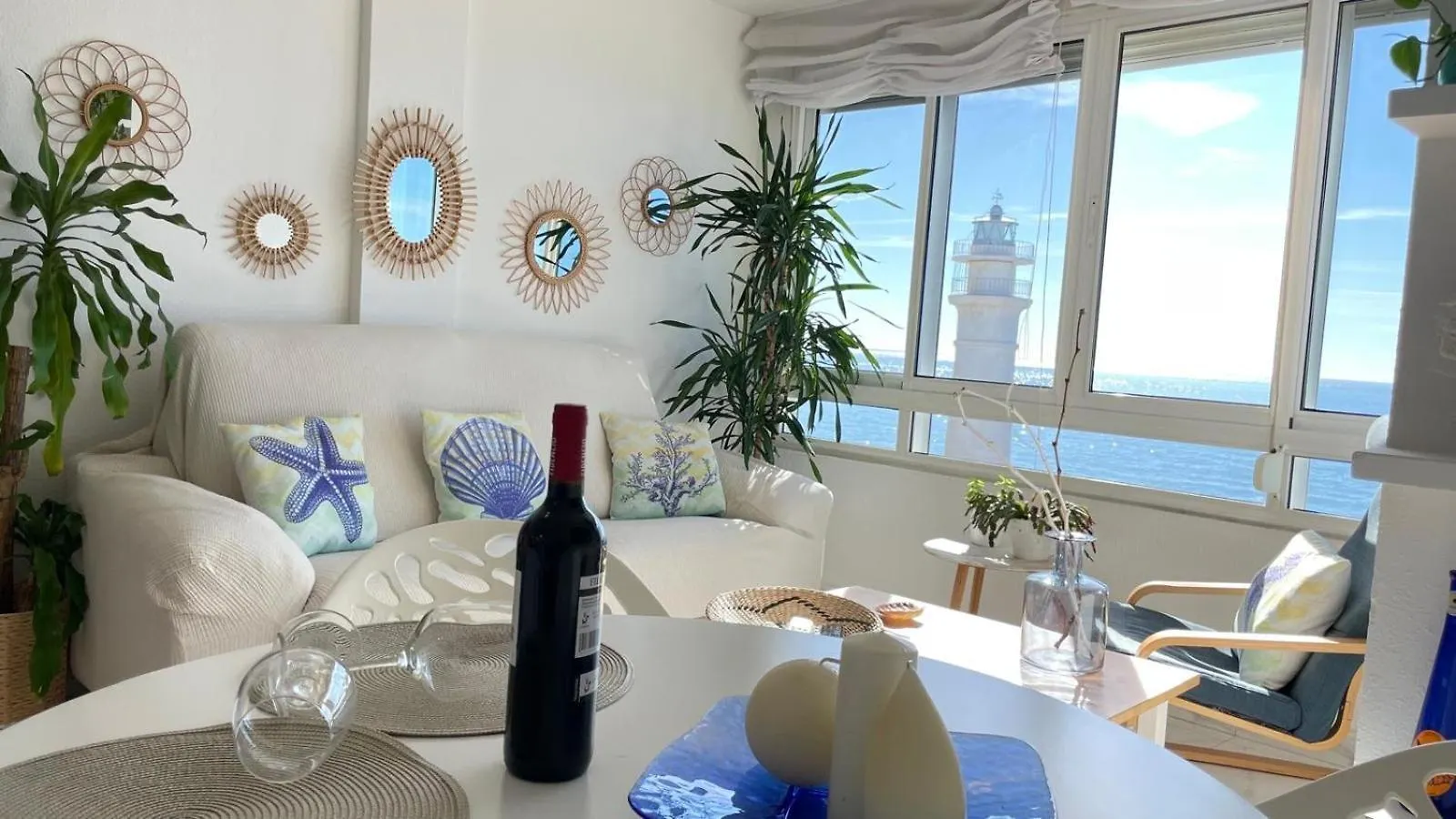 Apartamento Primera linea de playa en Torrox Costa